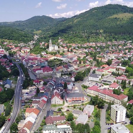 Apartman Pod Fontanou Кремница Экстерьер фото