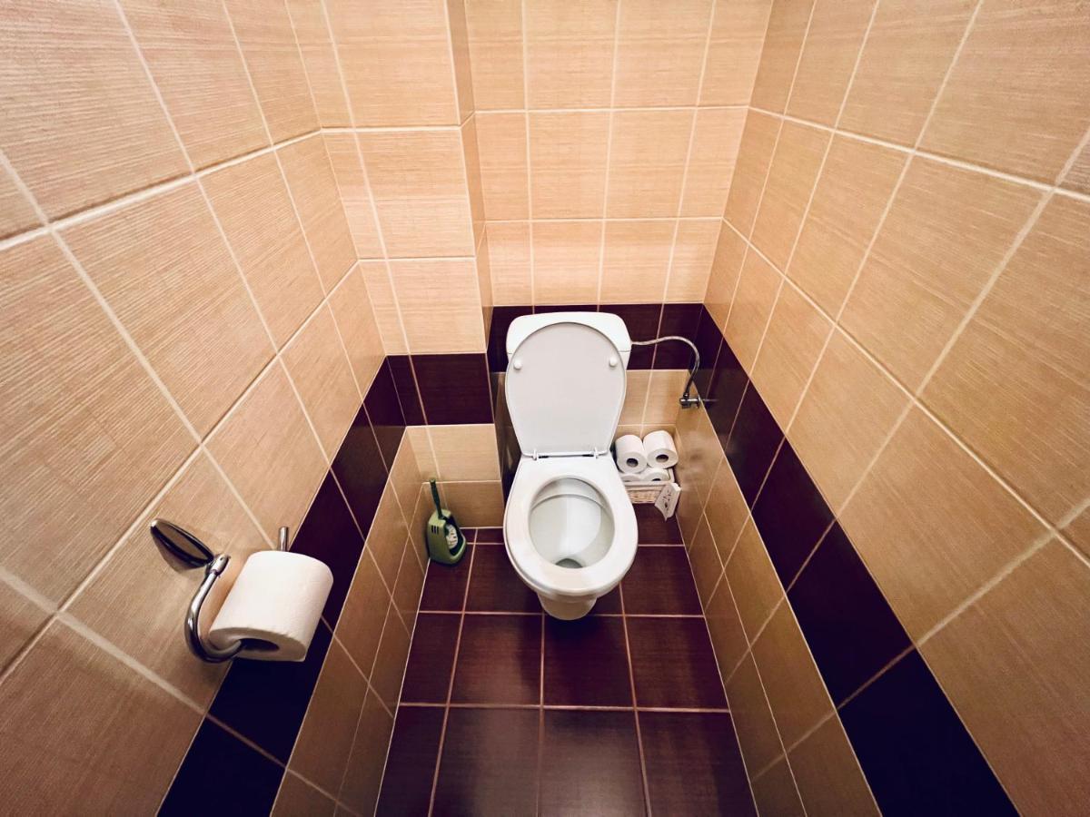 Apartman Pod Fontanou Кремница Экстерьер фото