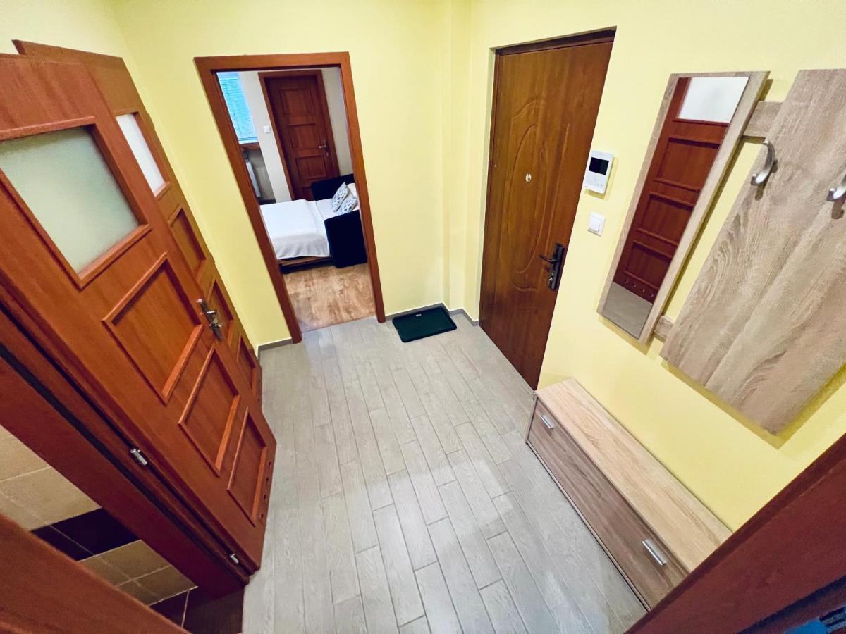 Apartman Pod Fontanou Кремница Экстерьер фото
