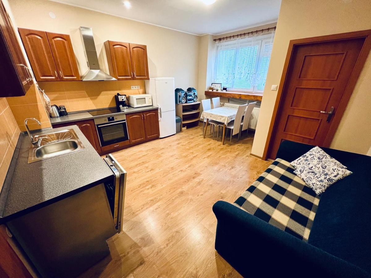 Apartman Pod Fontanou Кремница Экстерьер фото