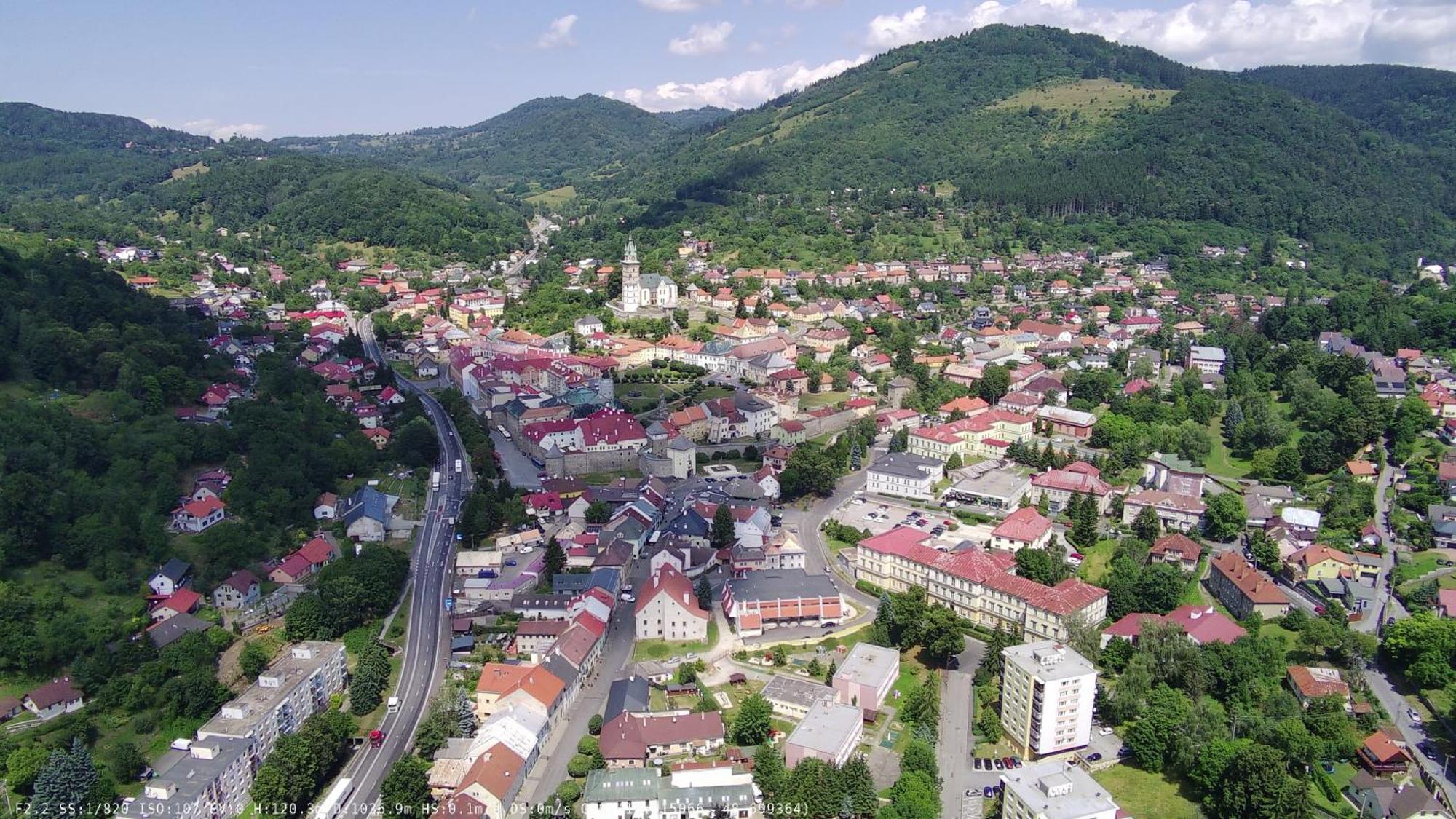 Apartman Pod Fontanou Кремница Экстерьер фото